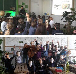 Kinder in einem Klassenzimmer hören sich einen Vortrag mit PowerPoint an. (oberer Teil) Ein Gruppenfoto der Kinder mit selbstgebastelten Orang-Utan-Masken. (unterer Teil)