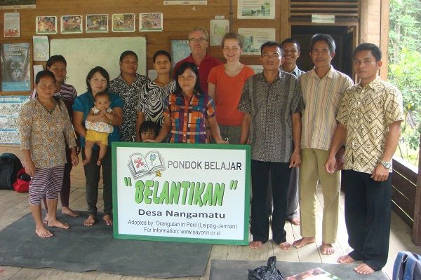 Opening ceremony of the environmental education center in Belantikan on Borneo.