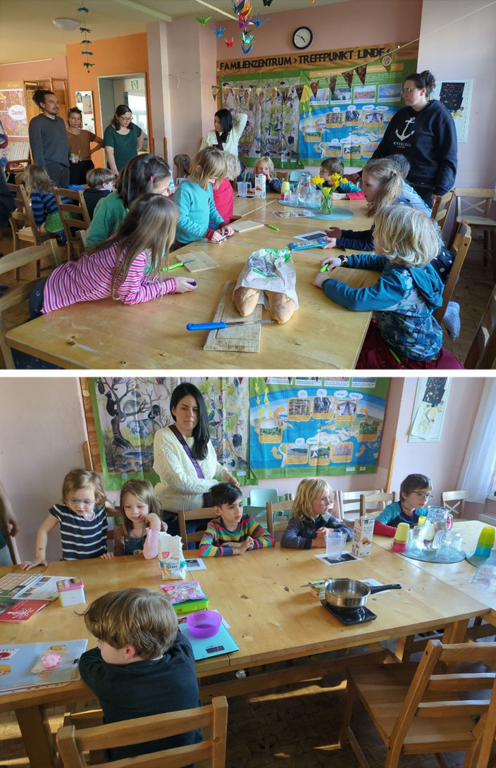 Bild oben: Kinder sitzen um einen Tisch herum, auf dem Baguette und Schneidebretter mit Messern liegen. Bild unten: Kinder sitzen hinter einem Tisch, darauf stehen Becher, eine Wasserkaraffe, eine Waage mit einem Topf darauf, Zucker, ein Messbecher und eine Packung Milch.